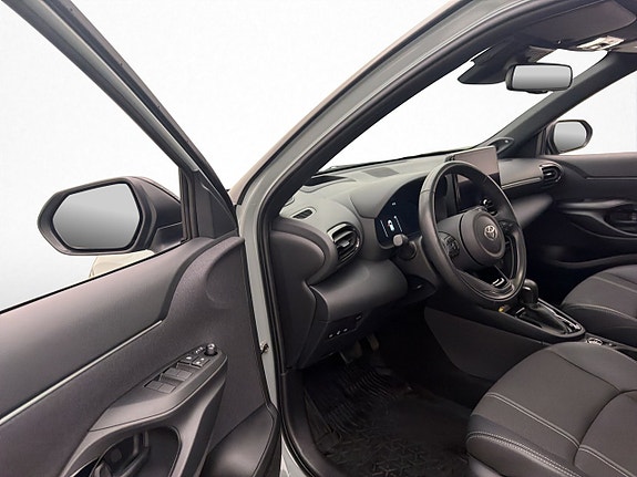 Toyota Yaris Cross 11 of 30