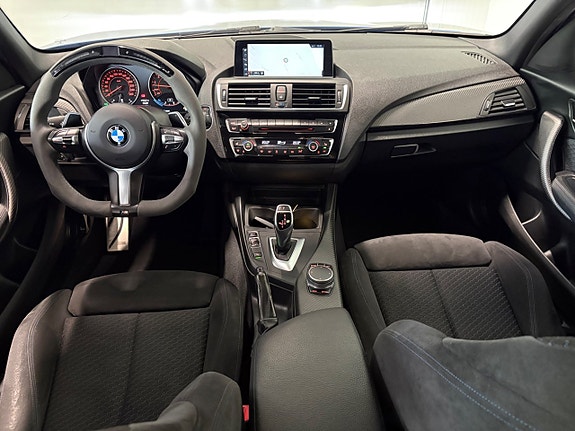 BMW M140i 10 of 18