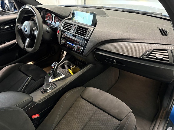BMW M140i 11 of 18