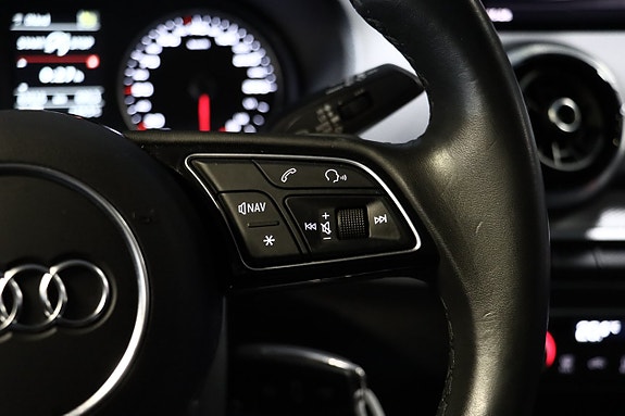 Audi Q2 22 of 24