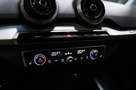 Audi Q2 20 of 24