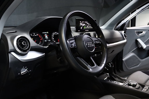 Audi Q2 10 of 24