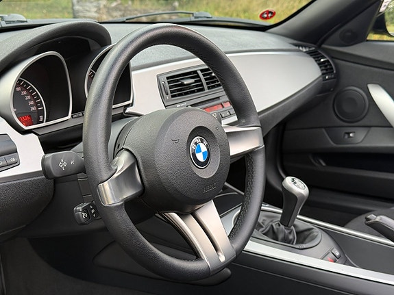 BMW Z4 19 of 30
