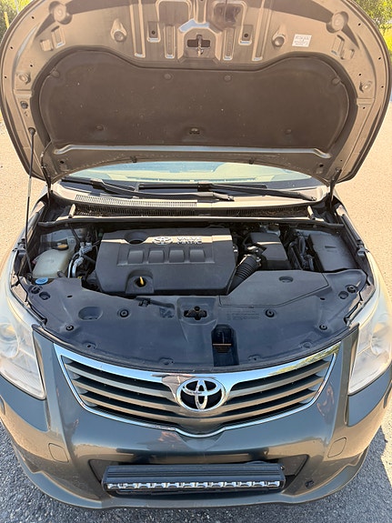 Toyota Avensis 5 of 11