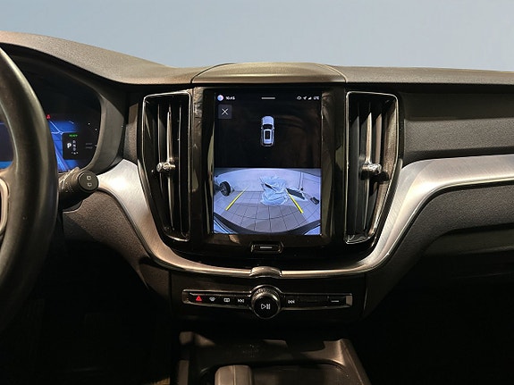 Volvo XC60 11 of 22