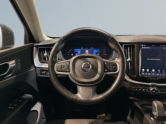 Volvo XC60 9 of 22