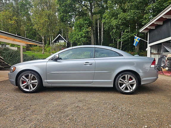 Volvo C70 4 of 7