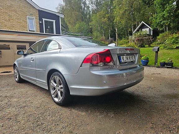 Volvo C70 3 of 7