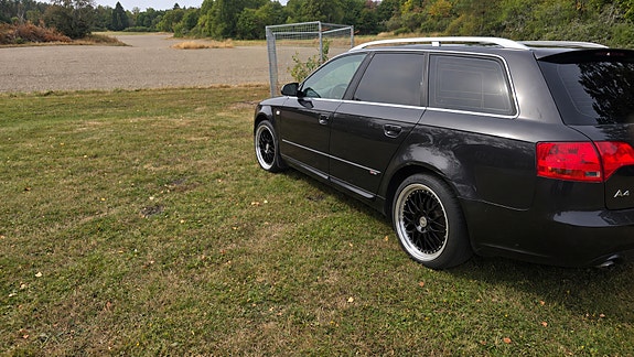 Audi A4 3 of 12