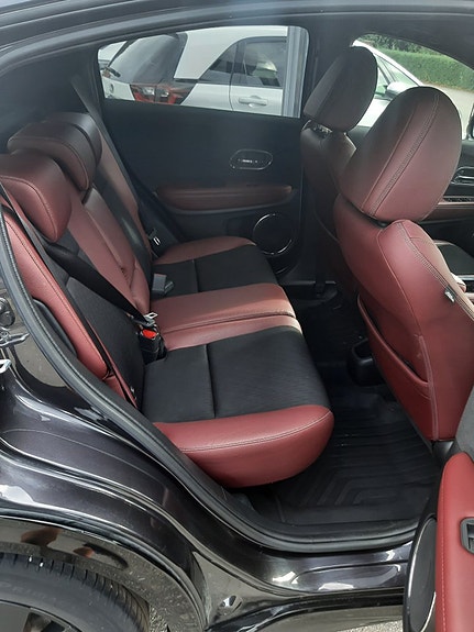 Honda HR-V 5 of 10