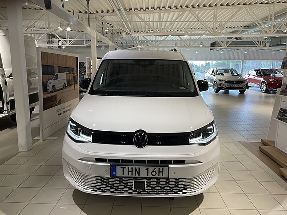 Volkswagen Caddy Maxi 2 of 18