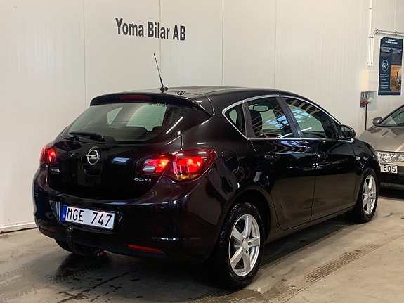 Opel Astra 3 of 14