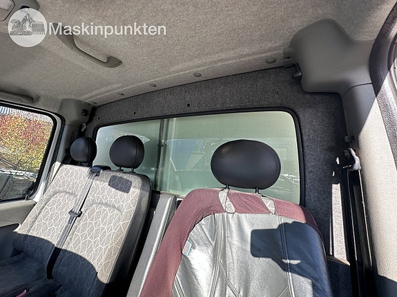 RENAULT Master DCI 150 Skåpbil 11 of 27