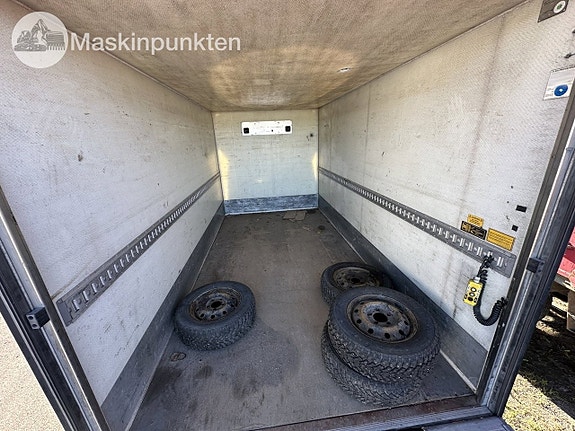 RENAULT Master DCI 150 Skåpbil 27 of 27