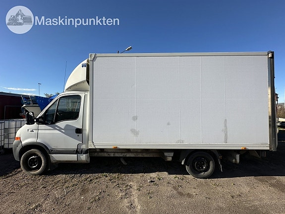 RENAULT Master DCI 150 Skåpbil 10 of 27