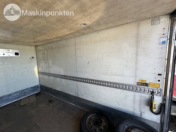 RENAULT Master DCI 150 Skåpbil 26 of 27
