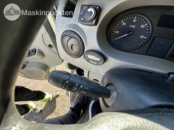 RENAULT Master DCI 150 Skåpbil 18 of 27