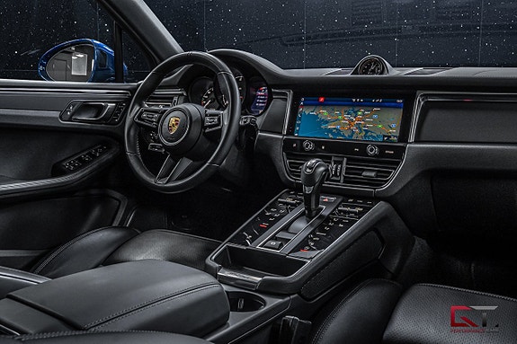 Porsche Macan 15 of 18