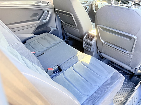 Volkswagen Tiguan Allspace 7 of 7