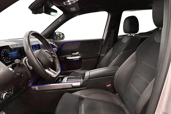 Mercedes-Benz GLB200 8 of 15