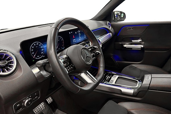 Mercedes-Benz GLB200 7 of 15