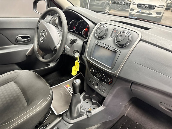 Dacia Logan 7 of 10
