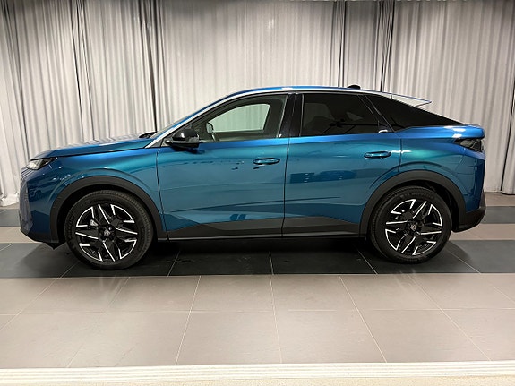 Peugeot 3008 2 of 11