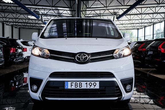 Toyota Proace Verso 3 of 30