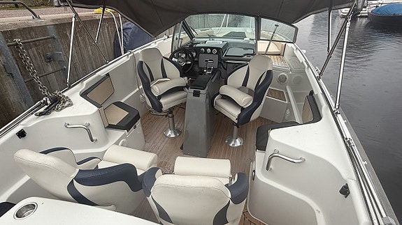 Silver Condor 730 med Mercury Verado 300hk (245tim). 11 of 12