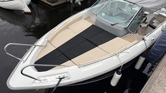 Silver Condor 730 med Mercury Verado 300hk (245tim). 5 of 12