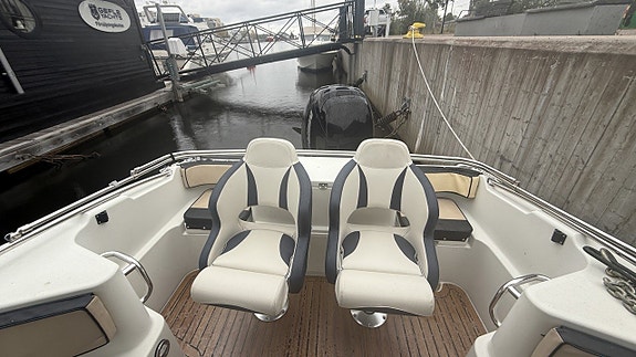 Silver Condor 730 med Mercury Verado 300hk (245tim). 8 of 12