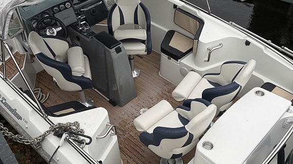 Silver Condor 730 med Mercury Verado 300hk (245tim). 9 of 12