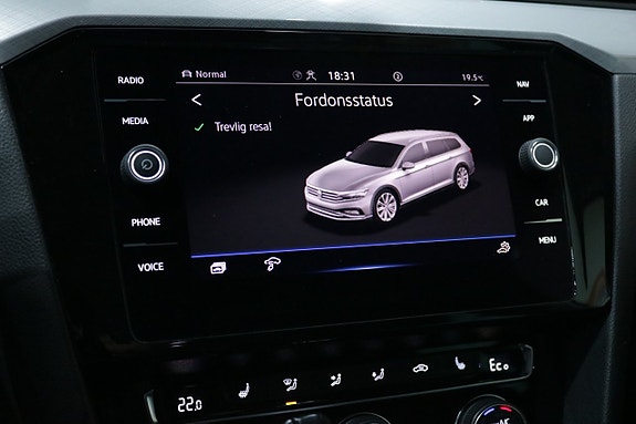 Volkswagen Passat 22 of 28