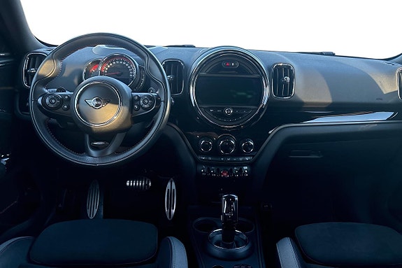 MINI Countryman Cooper 10 of 23