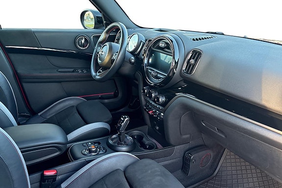 MINI Countryman Cooper 7 of 23