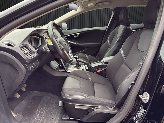 Volvo V40 10 of 19