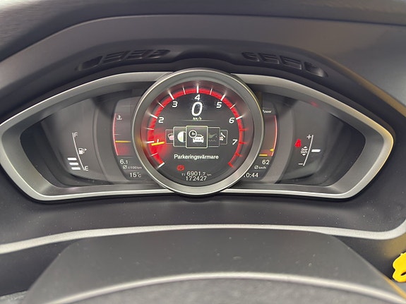 Volvo V40 16 of 19
