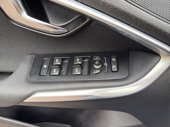Volvo V40 19 of 19