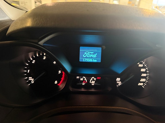 Ford Transit Connect 9 of 14
