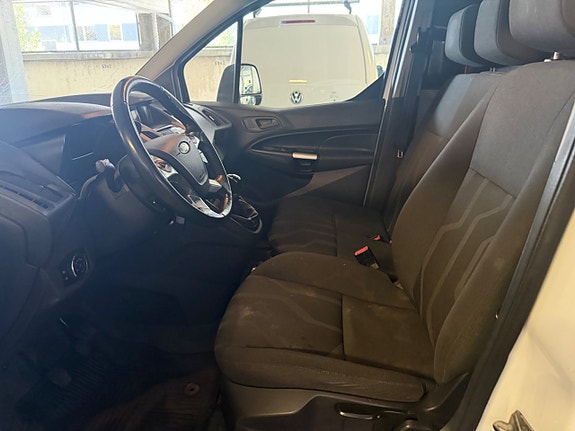 Ford Transit Connect 11 of 14