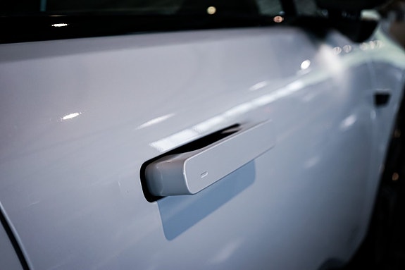 Polestar 4 14 of 30