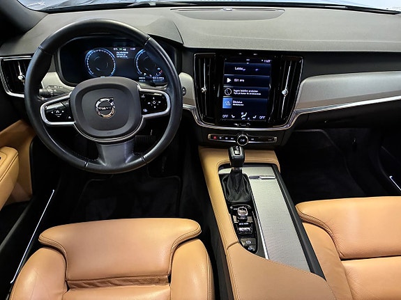 Volvo V90 14 of 18