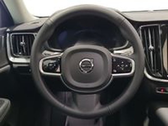 Volvo V60 4 of 10