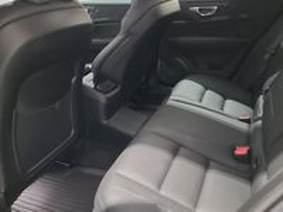 Volvo V60 7 of 10