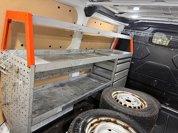 Ford Transit Custom 10 of 17