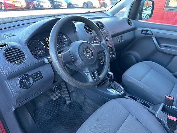 Volkswagen Caddy 5 of 5