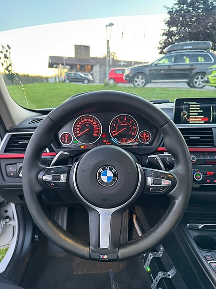 BMW 320d 11 of 24