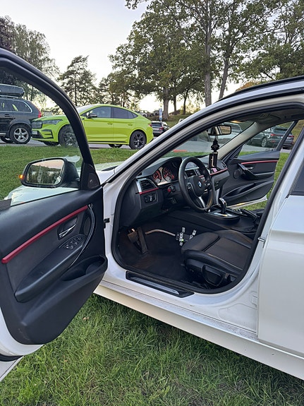 BMW 320d 10 of 24