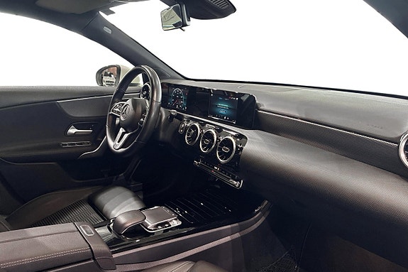 Mercedes-Benz A180 9 of 12