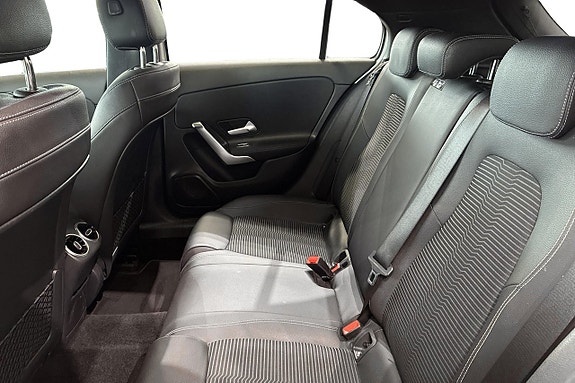 Mercedes-Benz A180 10 of 12